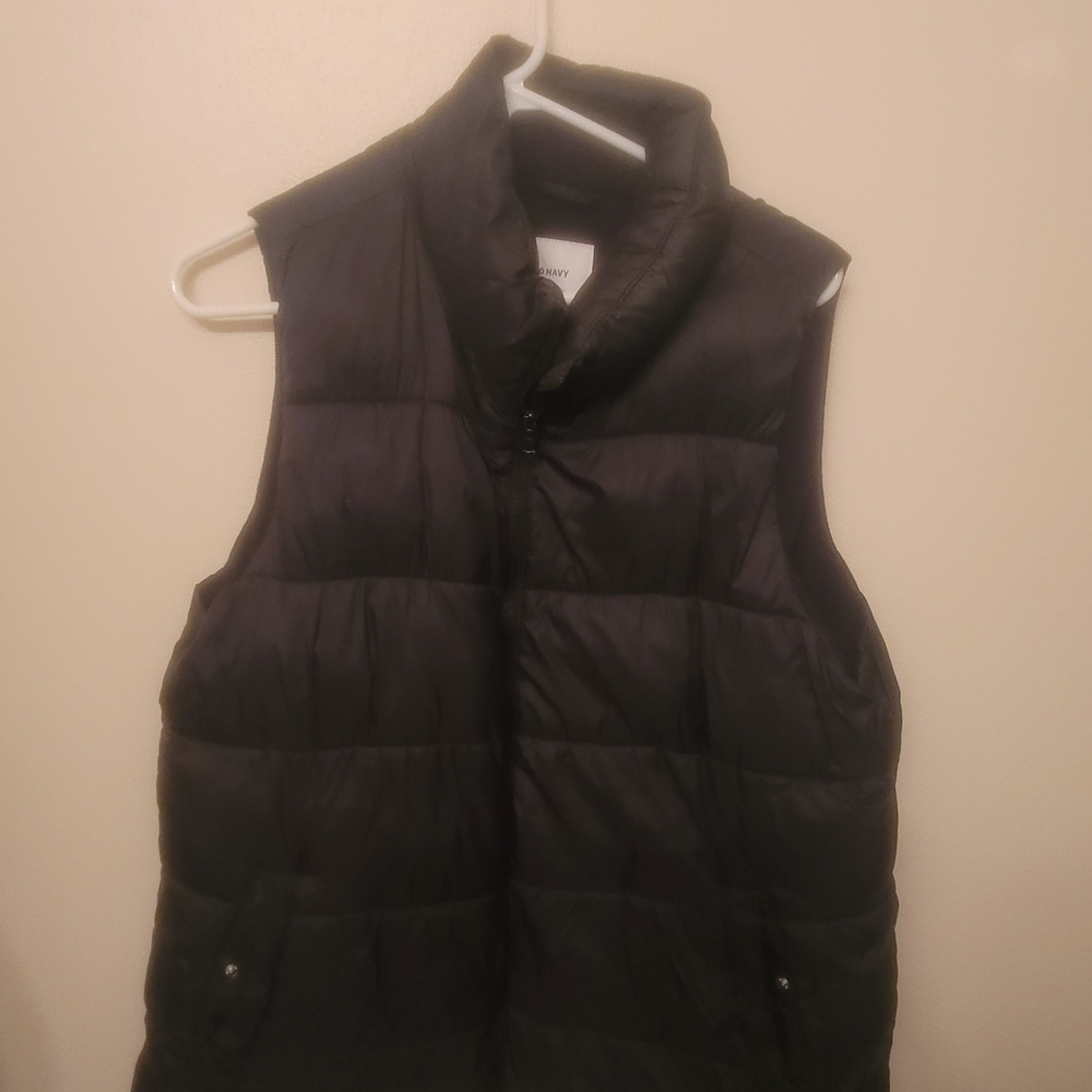 Old Navy Charcoal Puffer Vest